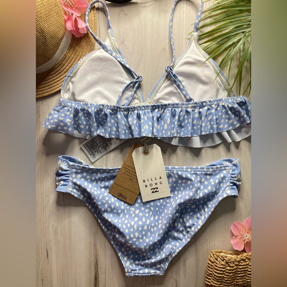 Billabong 🏝️ Where to Ruffle Girls’ Floral Ruffle Tri Light Blue Bikini Set - Picture 9 of 14